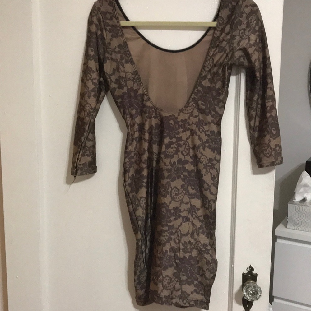 Dress - Picture 3 of 3